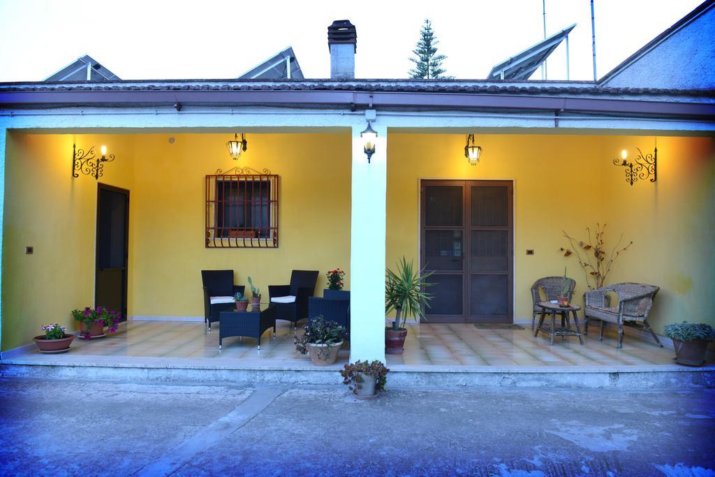 מסניה B&B Villa Lucia מראה חיצוני תמונה