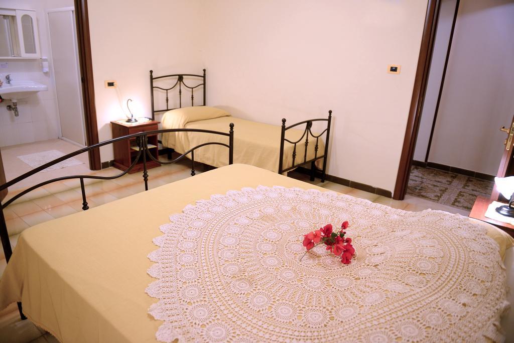 מסניה B&B Villa Lucia חדר תמונה